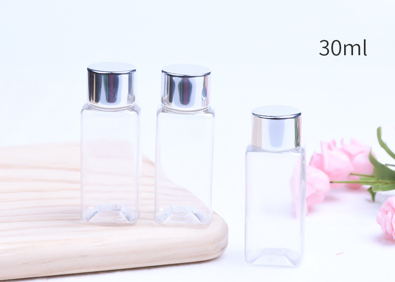 Klare kosmetische Plastikbehälter, quadratische Plastikflaschen mit Aluminiumdeckeln