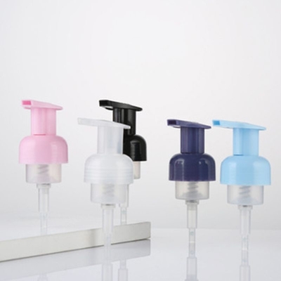 Vielseitige Kunststoff-Schaumpumpen in lebendigen Farben zur Reinigung in der industriellen Kosmetik
