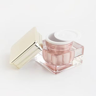 Luxuriöse pinke Acryl-Lotionpumpe mit goldenem Verschluss, auslaufsichere Kosmetikpumpe für Hautpflegeverpackungen