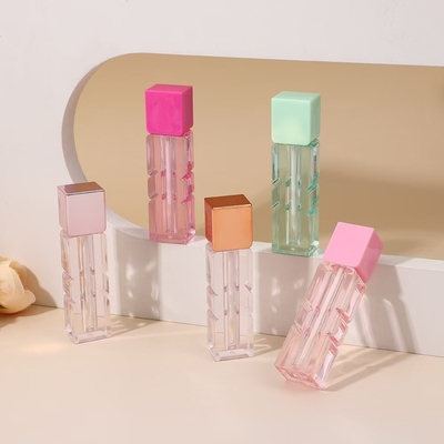Custom 3.5g 5g Leere Lippen Lippenstiftröhre mit Gummidicht Schraubverschluss Kunststoff Lippenbalsamröhre für Kosmetikbehälter Verpackung