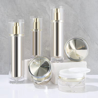 Runde Flasche mit purpurfarbenem Zapfen Kosmetikverpackung Set Kosmetikglas