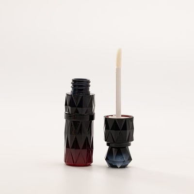 Custom 4g Leere runde Mund Lippenstiftröhre mit Gummi Siegel Schraubenverschluss Kunststoff Lippenbalsamröhre für Kosmetikbehälter Verpackung