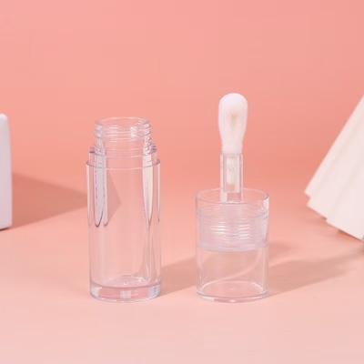 Dauerhafte Kunststoff-Typ Lipgloss-Röhren für kosmetische High Gloss Blush 5ml verschiedene Stile