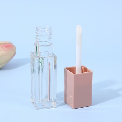Lipgloss-Spielwechsler Dreh- und Rückziehrohr in verschiedenen Farben für Internet-Prominente
