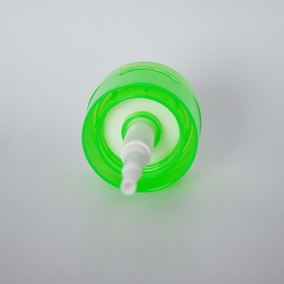 Kunststoff-PET-Material farbenfrohe 28/410 33/410 0,5cc Dosierung Flip Top Nagellack Dispenser Öl entferner Pumpe undicht