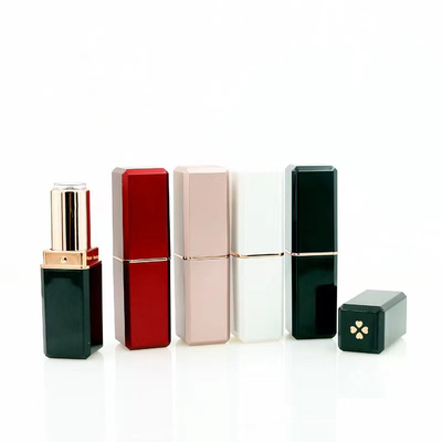 Leere Lippen Lippenstiftröhre Schraubverschluss Kunststoff Lippenbalsamröhre für die Verpackung von Kosmetikbehältern