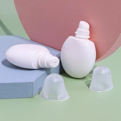 Anpassungsfähige Lippenstiftröhre für den Mund mit Schraubverschluss für Gummiverschluss Plastiklip für Make-up-Verpackungen