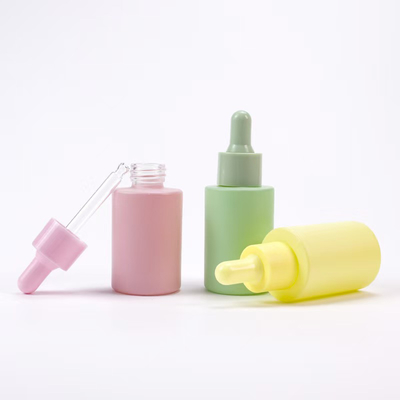 Leere Flasche mit ätherischem Öl, kundenspezifische Farbe mit schwarzem Tropfdropper 5ml 10ml 15ml 20ml 30ml 50ml 100ml
