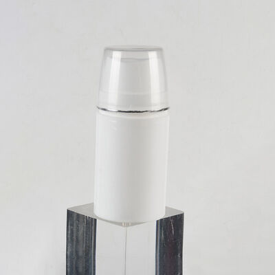 Spezielle Crimp-Pumpkopf-Design PP Airless Spenderflasche mit 30ml 50ml 75ml 100ml 150ml Mehrfach-Kapazitätsoptionen und Überkappenfarben Siebdruck und Matt-Spray Akzeptanz