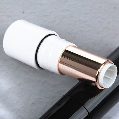 Großhandel Luxus 3.5G Kunststoff Weiß Schwarz Gold Lippenstift Röhren mit Siegelring