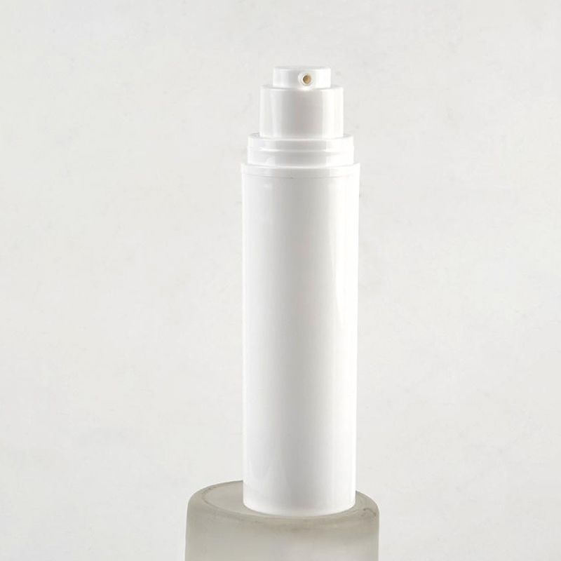 Weiße Airless-Kosmetikflasche mit Pumpspender für Hautcreme, Lotion und Serum