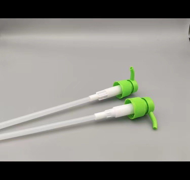 Großhandel Spezielle 24/28MM Plastikpumpe mit undichtem und antioxidierendem Design für Lotion