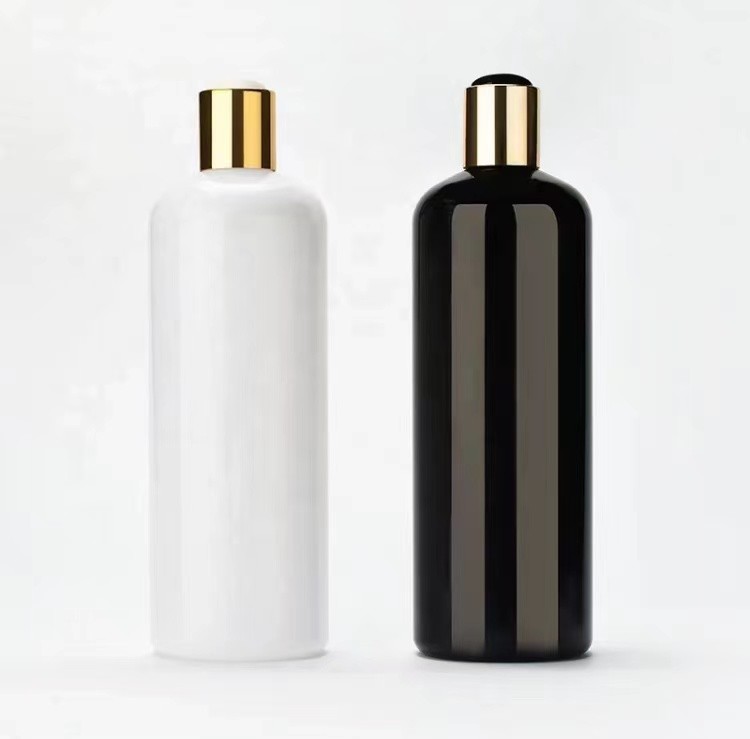 HAUSTIER fertigte Plastikshampoo-Flasche mit Goldschwarze weiße Disketten-Spitzenkappe besonders an