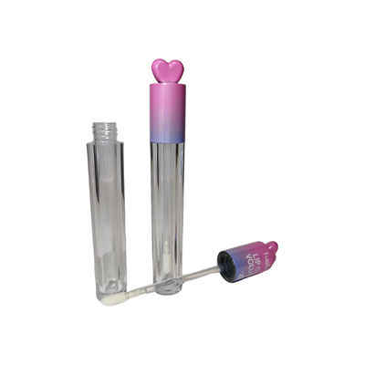 Schwarze Lippenstiftröhre mit Schraubverschluss